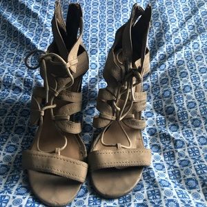 beige heels